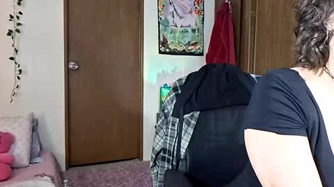 Snapshot of kusshy33 chatting on 12.02.25 kusshy33 online show from 12.02.25