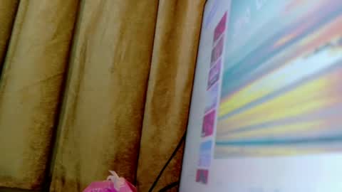 Snapshot of kween_romance chatting on 06.15.26 Kween online show from 06.15.26
