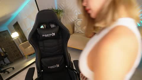 I am Kyla online show from 03.25.26