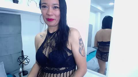 Kylee28 online show from 01.28.25