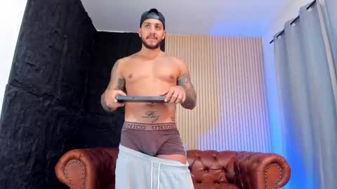 Snapshot of kylenorth_ chatting on 03.18.26 kylenorth_ online show from 03.18.26