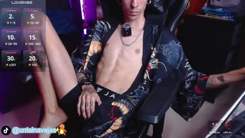 Snapshot of kyleowens_ chatting on 12.17.25 Kyle online show from 12.17.25