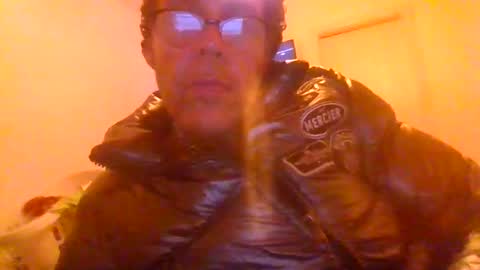 Snapshot of kylestrips4youq chatting on 11.23.25 kylestrips4youq online show from 11.23.25