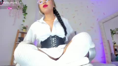 Kylie online show from 01.13.25