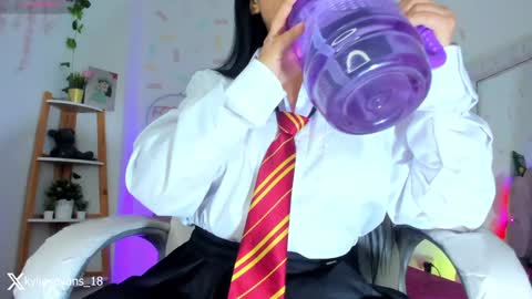 Kylie online show from 02.04.25