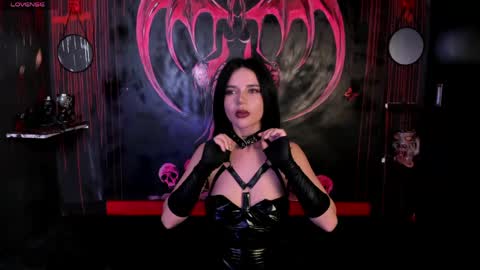 submissive demon Please help me to reach 500 thumbs up online show from 05.15.26