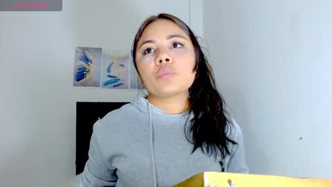 Paola online show from 10.02.25