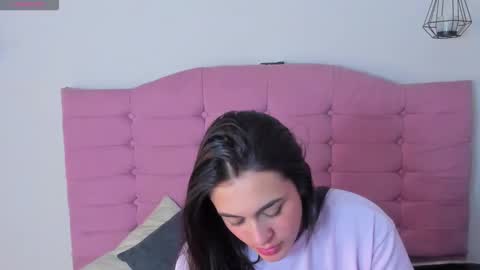 kylie_ls online show from 10.21.25