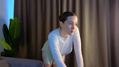 Anna online show from 02.08.25