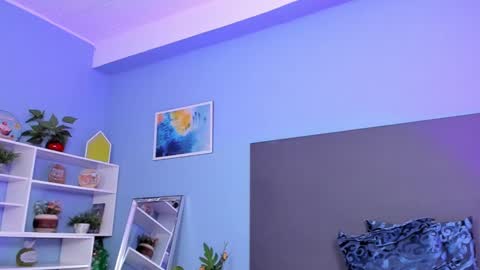 Kylie Reyes  online show from 12.30.24