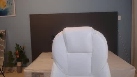 Kylie Reyes  online show from 01.02.25