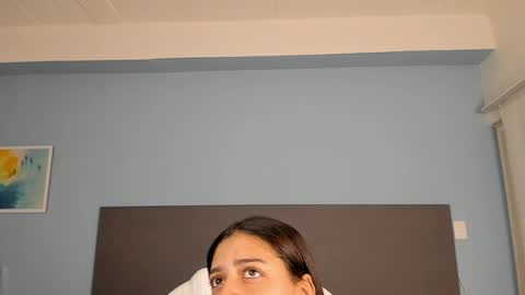 Kylie Reyes  online show from 01.04.25