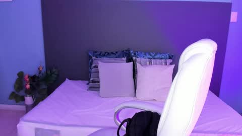 Kylie Reyes  online show from 01.24.25