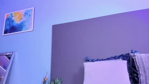 Kylie Reyes  online show from 01.25.25