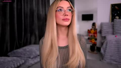 Kylie online show from 12.03.25