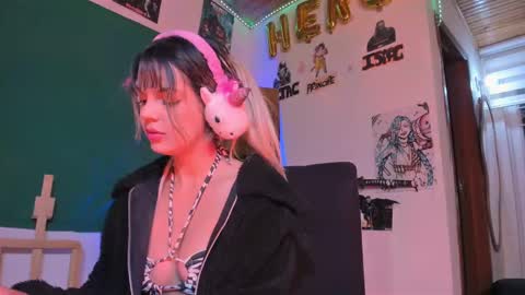   online show from 09.11.25