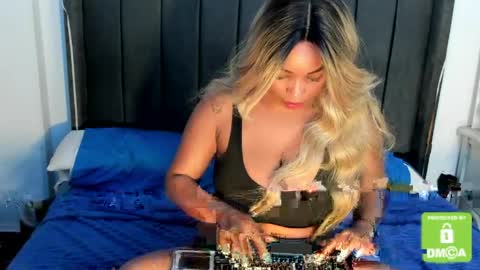 kylie white boobs online show from 04.07.26