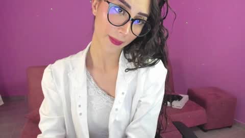 Kym Giraldo online show from 02.23.25