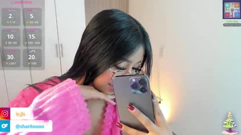 Snapshot of kyy_isa chatting on 12.18.25 IG online show from 12.18.25