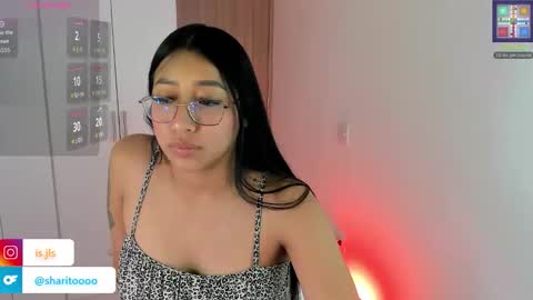 Snapshot of kyy_isa chatting on 12.22.25 IG online show from 12.22.25