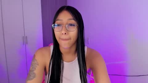 Snapshot of kyy_isa chatting on 03.16.26 IG online show from 03.16.26