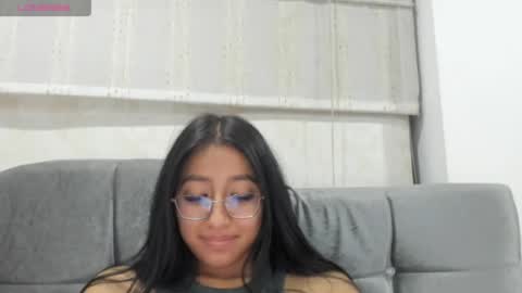 Snapshot of kyy_isa chatting on 04.03.26 IG online show from 04.03.26