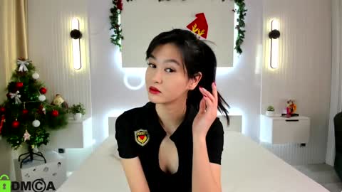 Snapshot of l1l_lola chatting on 01.09.25 Ameli online show from 01.09.25