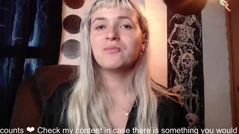 Snapshot of la_femme_fatale_ chatting on 01.25.25 Hanna FREE ONLYFANS online show from 01.25.25