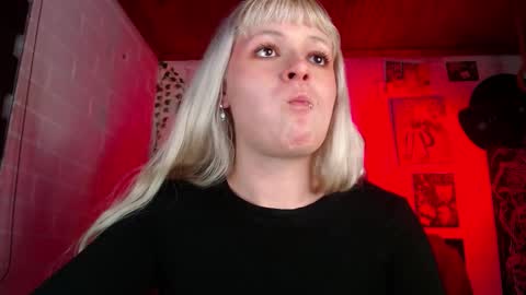 Snapshot of la_femme_fatale_ chatting on 02.20.25 Hanna FREE ONLYFANS online show from 02.20.25