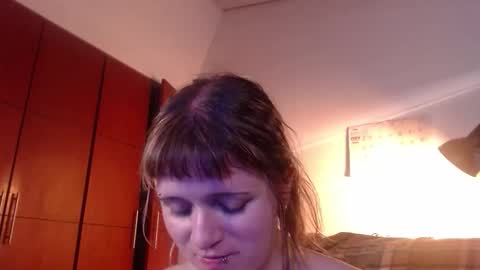 Snapshot of la_femme_fatale_ chatting on 11.18.25 Hanna FREE ONLYFANS online show from 11.18.25