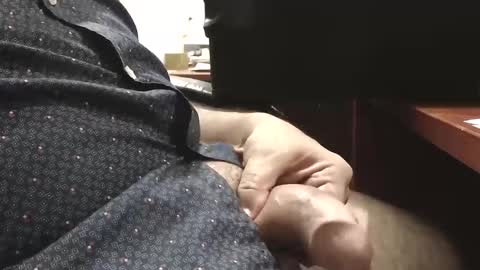 Snapshot of la_guyy chatting on 10.08.25 la_guyy online show from 10.08.25