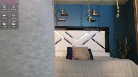 Cris  online show from 12.19.25