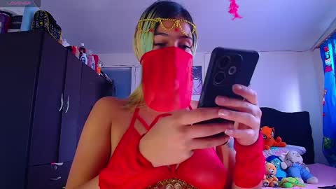 Snapshot of lacolombiana_bitch chatting on 06.04.26 Valentina online show from 06.04.26