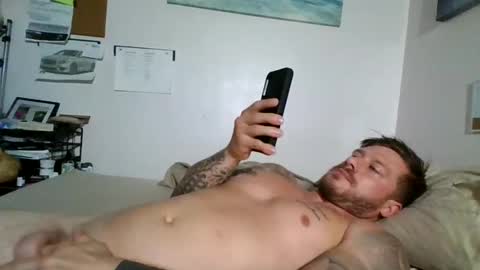 Snapshot of lacrioxcum18 chatting on 12.17.25 lacrioxcum18 online show from 12.17.25