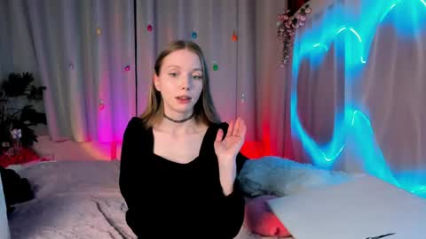 Snapshot of lada2k4 chatting on 04.23.26 Lada online show from 04.23.26