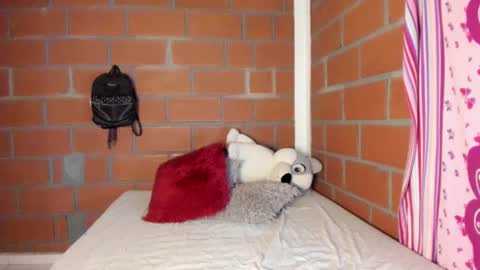 Akyra  online show from 12.30.24