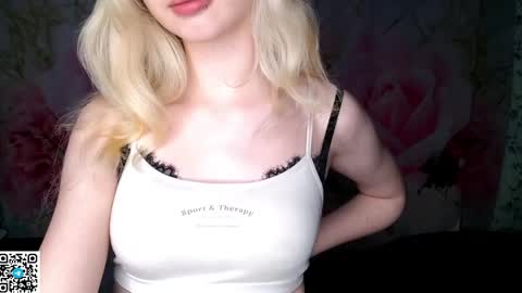 Snapshot of ladawnloser chatting on 05.18.26 Lada online show from 05.18.26