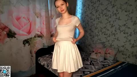 Snapshot of ladawnloser chatting on 05.26.26 Lada online show from 05.26.26