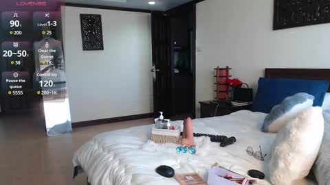 Mia online show from 03.05.25