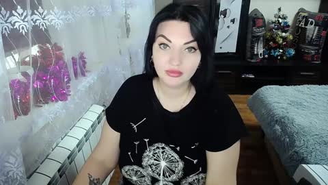 lady_boom_ online show from 01.13.25