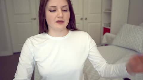 Snapshot of lady_bpd chatting on 02.08.25 Anna online show from 02.08.25