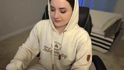 Snapshot of lady_bpd chatting on 11.06.25 Anna online show from 11.06.25