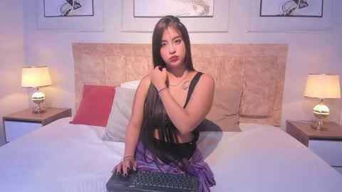 lady_dark__ online show from 02.17.26
