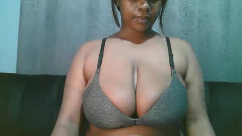 lady_dearra online show from 05.23.26