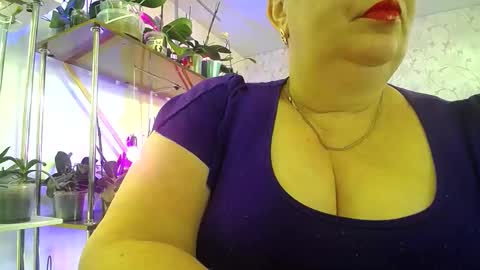 Lady Gloria online show from 02.13.26