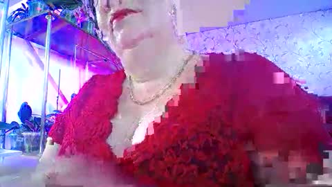 Snapshot of lady_gloria chatting on 05.20.26 Lady Gloria online show from 05.20.26