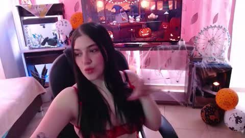 Snapshot of lady_kaisa chatting on 10.06.25 Lady Kaisa online show from 10.06.25