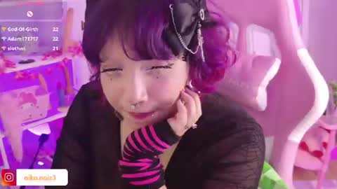 Snapshot of lady_noize chatting on 06.11.26 Lady online show from 06.11.26