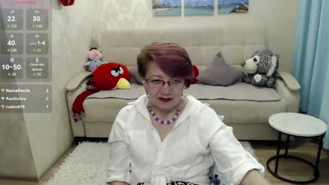 Snapshot of lady_sexy_di chatting on 05.10.26 Diana online show from 05.10.26