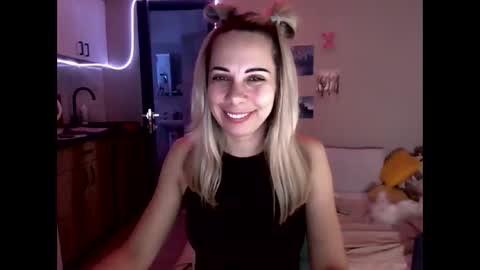 lady_smile69 online show from 09.10.25